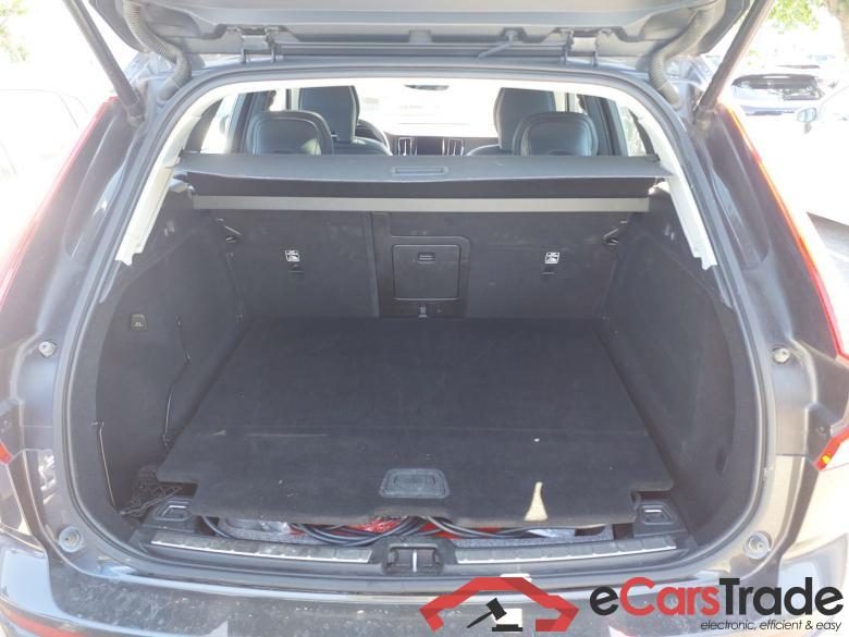 VOLVO XC60 2.0 T6 AWD 253 ch + 145 ch Ultimate #2