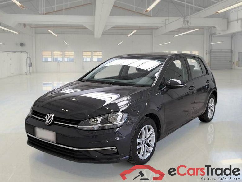 Volkswagen 50 VOLKSWAGEN GOLF / 2017 / 5P / BERLINA 1.6 TDI BUSINESS BMT DSG