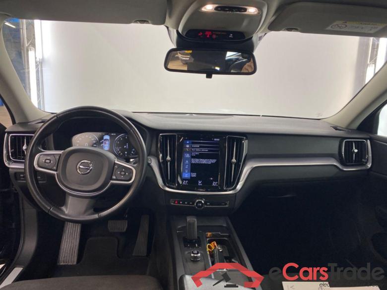 VOLVO V60 2.0 B3 Momentum Advantage #6