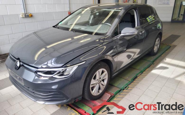 Volkswagen Golf VIII Lim. (CD1)(12.2019->2024) DE - LimS5 2.0 TDI EU6d, Life (EURO 6d), 2020 - 2024 #1