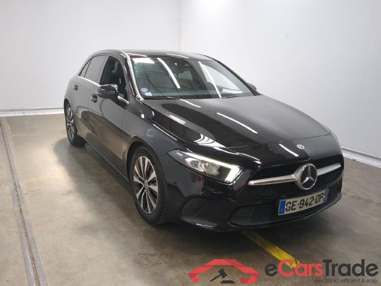 Mercedes A 180 Business Line 7G-DCT MERCEDES-BENZ Classe A Compact / 2018 / 5P / Berline A 180 Business Line 7G-DCT #4