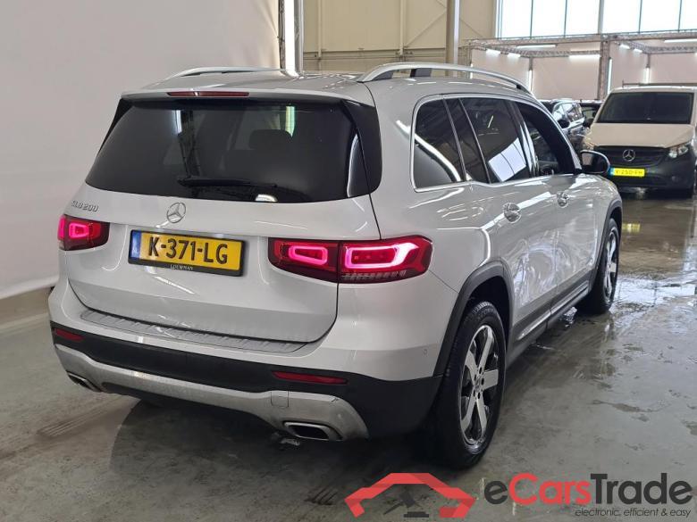 Mercedes GLB  '19 Mercedes-Benz GLB 200 DCT Business Solution 5d #2