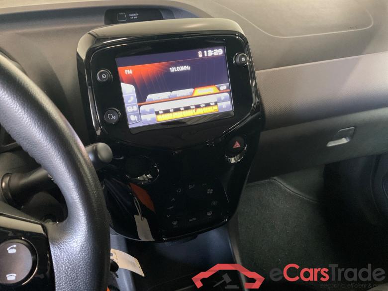 PEUGEOT 108 1.0 e-VTi Allure #5