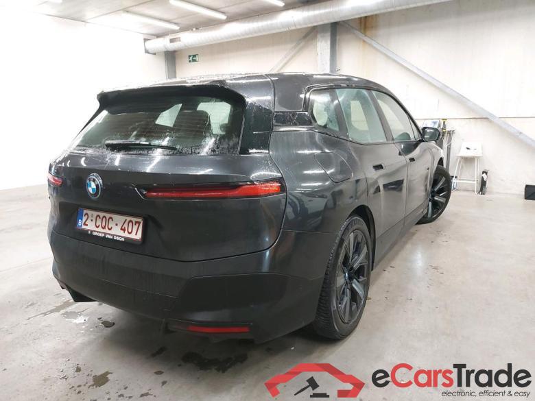 BMW I - BMW IX xDrive40 326PK Pack Innovation & Heated Steering Wheel & Multifunctional Seats Front & Comfort Access & Electric Towing Hook & Pano Roof & 21 Inch  * ELECTRIC * #2