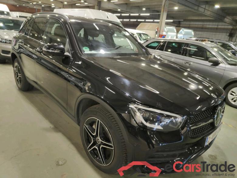 MERCEDES-BENZ GLC 2.0 GLC 300 DE PHEV 4MATIC 4WD AUTO Night Parkeer met 360Au00b0-camera #2