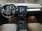 preview Volvo XC40 #2