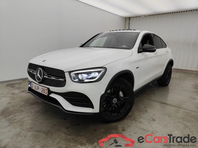Mercedes-Benz GLC Coupé GLC 300 de 4MATIC 5d #3