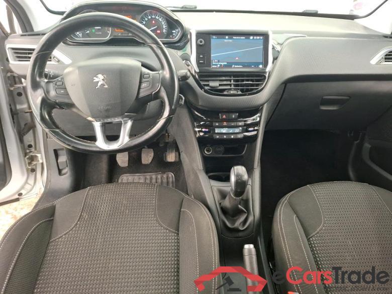 Peugeot  208 Allure 1.2 PureTech 80CV BVM5 E6 #5