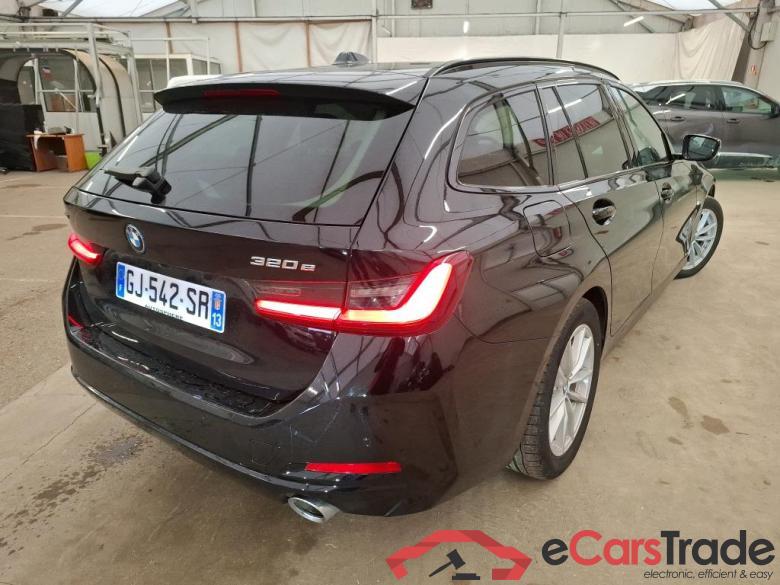 BMW 320e xDrive 204 Busi Design BVA8 Hybride BMW Série 3 Touring / 2019 / 5P / Break 320e xDrive 204 Busi Design BVA8 Hybride #3
