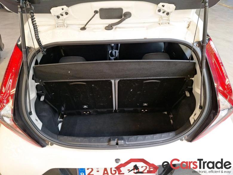TOYOTA AYGO - 2018 1.0i VVT-i x-play II #4