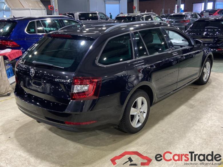SKODA Octavia 1.6 CR TDi Ambition DSG #4