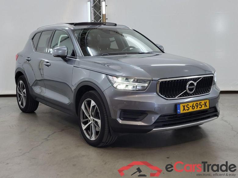VOLVO XC40 2.0 T4 Momentum #2