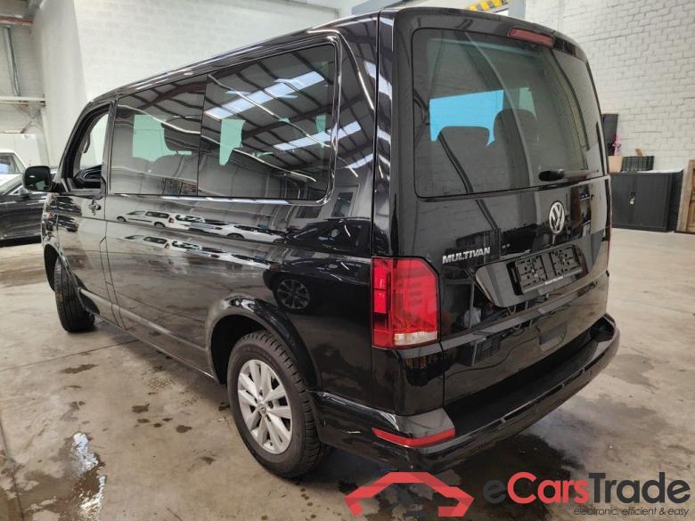 Volkswagen Multivan 2.0TDi SCR 110/150 BMT Trendline DSG 4d 7pl #4