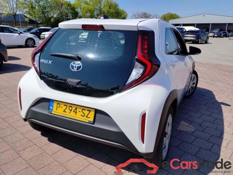 TOYOTA Aygo X 1.0 VVT-i MT Play #4
