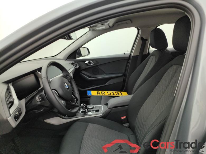 BMW 1 HATCH DIESEL - 2019 118 dA 150hp (EU6AP) 5d #6