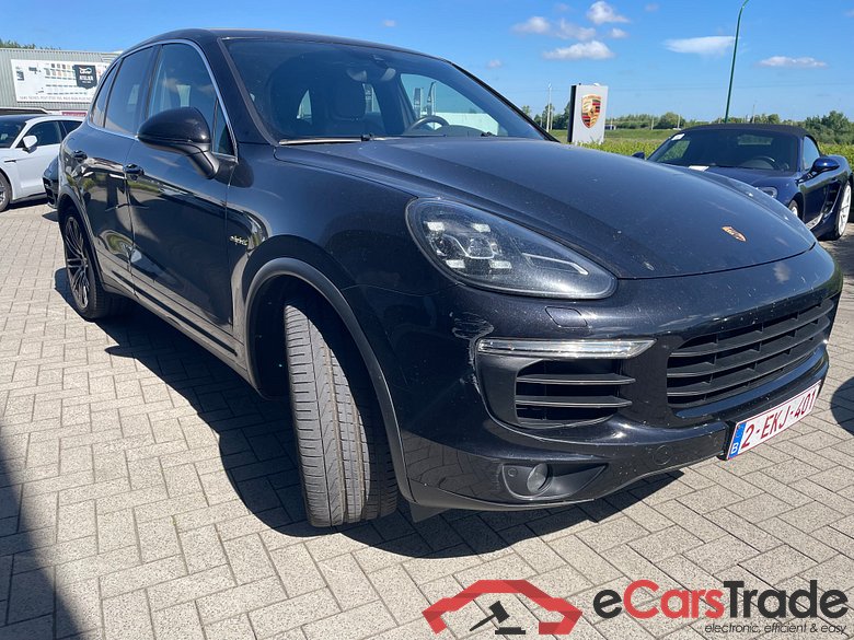 PORSCHE Cayenne Cayenne 3.0i V6 PHEV S Tiptronic S (306 kW)
