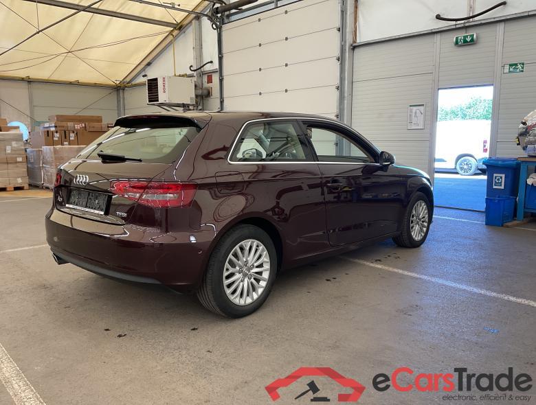 AUDI A3 Audi A3 3 portes Ambiente 1.4 TFSI  90(122) kW(ch) 6 vitesses #2