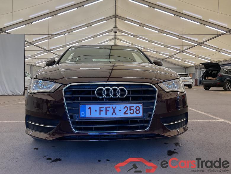 AUDI A3 Audi A3 3 portes Ambiente 1.4 TFSI  90(122) kW(ch) 6 vitesses #4