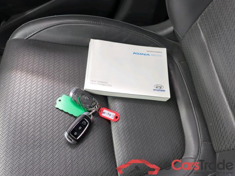 Hyundai Kona '17 Hyundai KONA Premium Electric 64 kWh 5d #4
