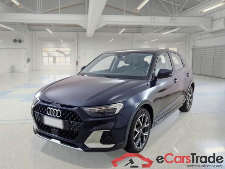 Audi 1 AUDI A1 CITYCARVER / 2018 / 5P / BERLINA 30 TSI CITYCARVER ADMIRED #1
