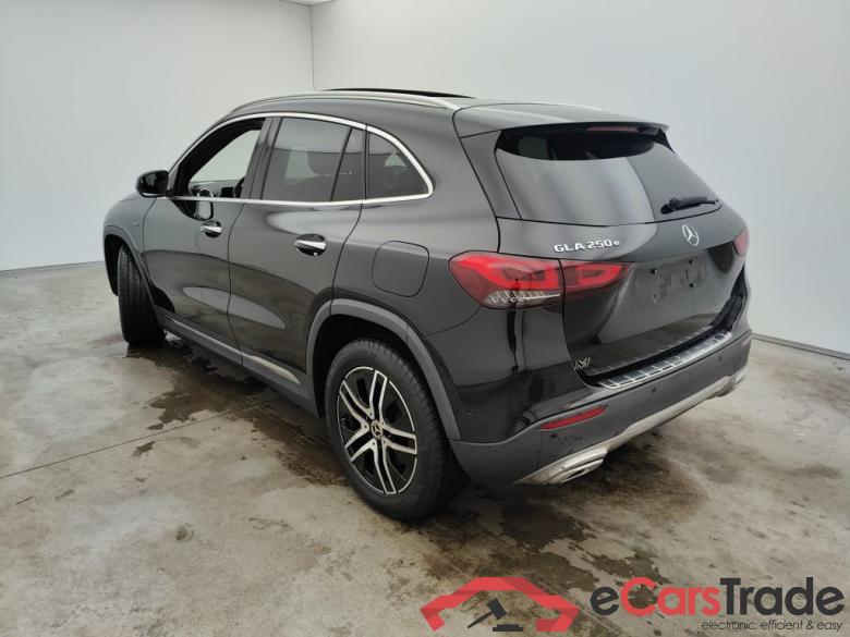Mercedes-Benz GLA GLA 250e Business Solution 5d #3