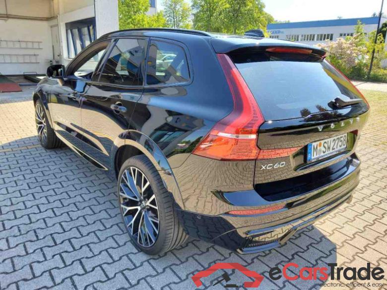 Volvo XC60 (03.2017->) DE - SUV5 B5 (Benzin) 2WD EU6d, R-Design Mild-Hybrid (EURO 6d), (Facelift) 2021 #4