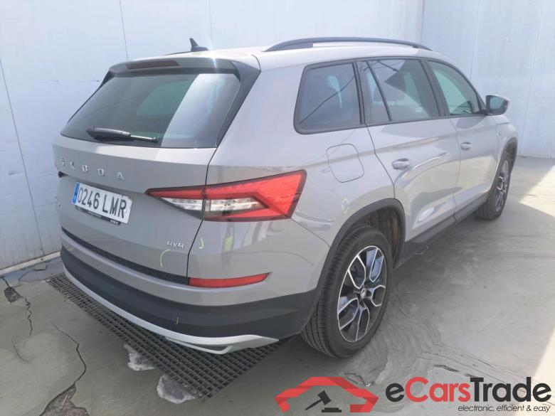 Skoda 2.0 TDI 110 kW (150CV) AdBlue DSG 4x4 SKODA Kodiaq / 2016 / 5P / todoterreno 2.0 TDI 110 kW (150CV) AdBlue DSG 4x4 #2
