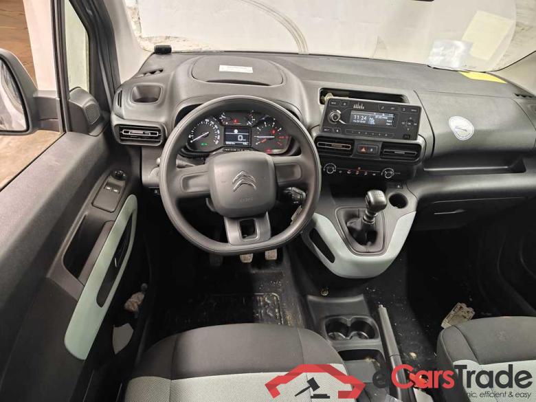 Citroën Berlingo Multispace 1.2 PureTech 110 MAN6 S&S Live M 5d #6