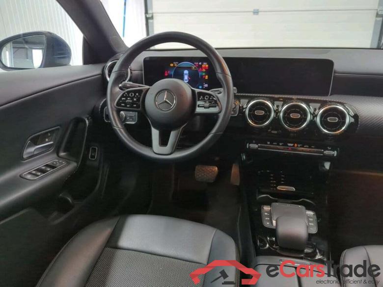 MERCEDES-BENZ CLA-klasse 180 Bns Solution #2