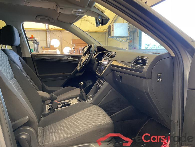 VOLKSWAGEN Tiguan Allspace Comfortline 1.5 TSI 110 kW (150 ch) 6 vitesses manuel #3