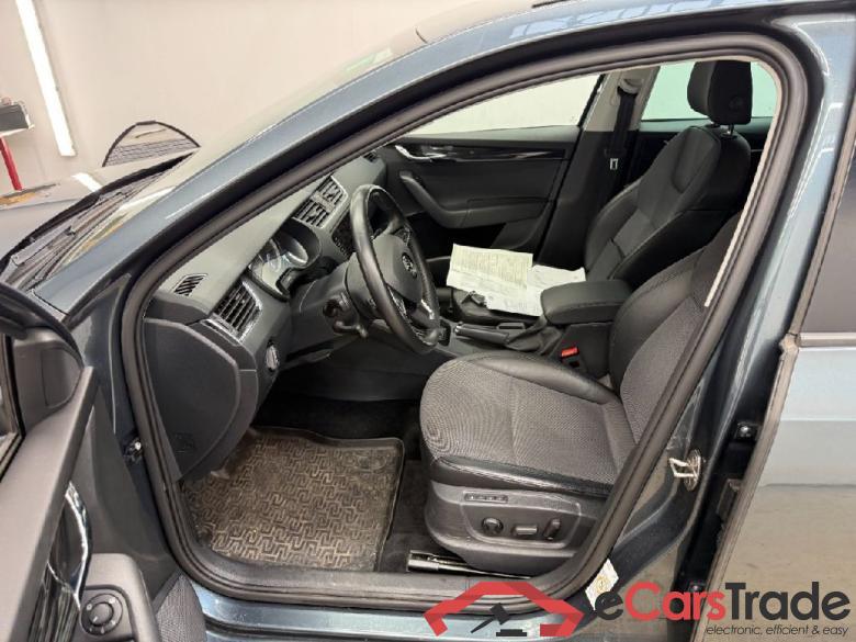 Skoda Octavia Combi - alt Octavia Combi Style 1.6 TDI 85KW AT7 E6dT #4