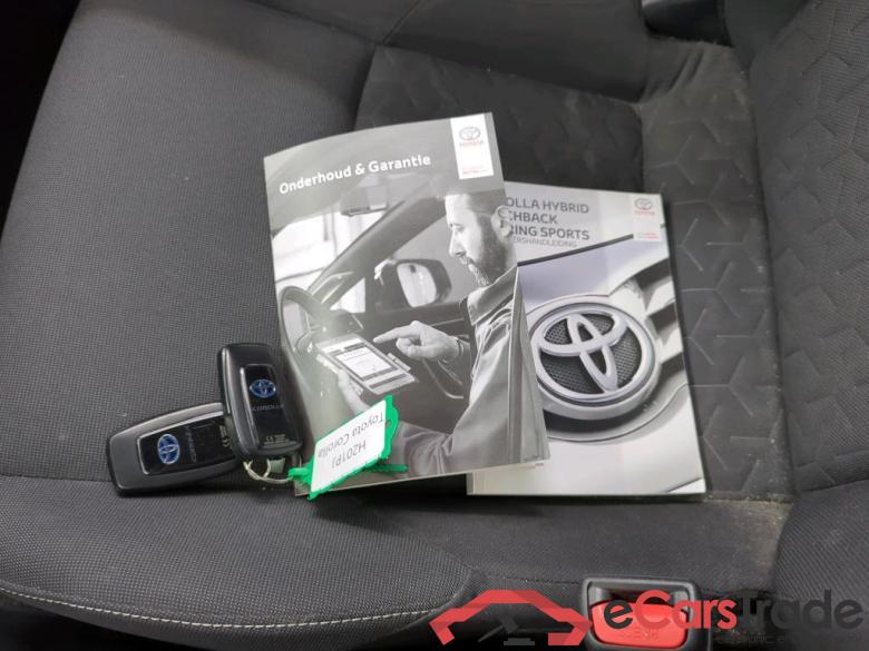 Toyota Corolla TS '19 Toyota Corolla Touring Sports 1.8 Hybrid Business Plus 5d #4
