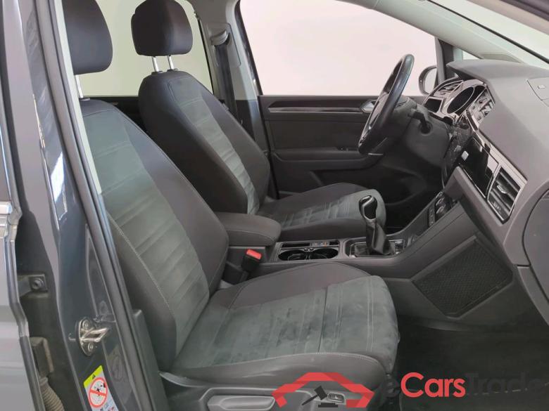 Volkswagen Touran '15 Volkswagen Touran 1.5 TSI 110kW Highline Busines R 5d #3