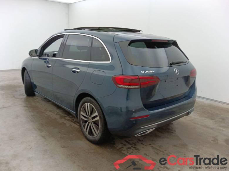 Mercedes-Benz B-Klasse B 250 e Business Solution 5d #4