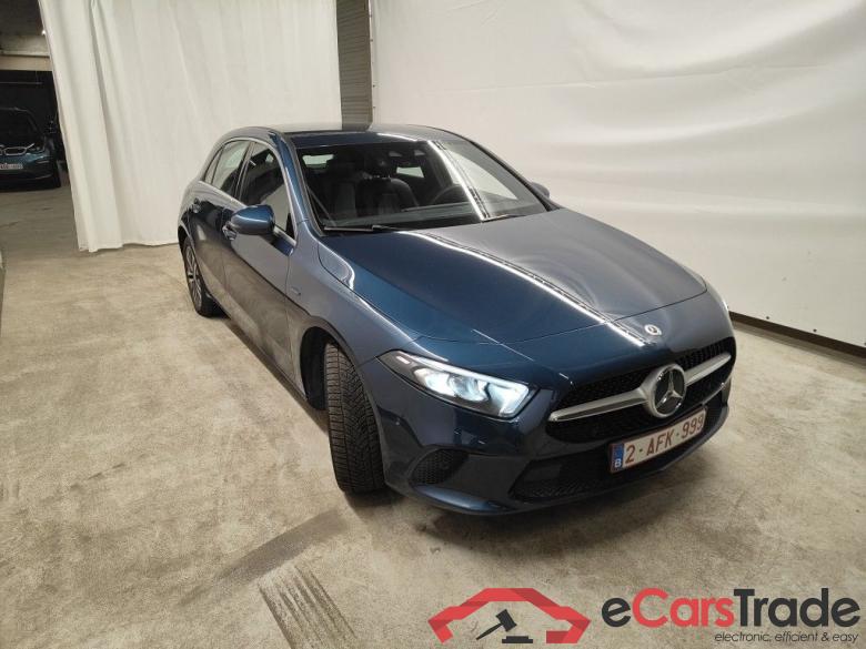 Mercedes-Benz A-Klasse A 250 e Business Solution 5d #3