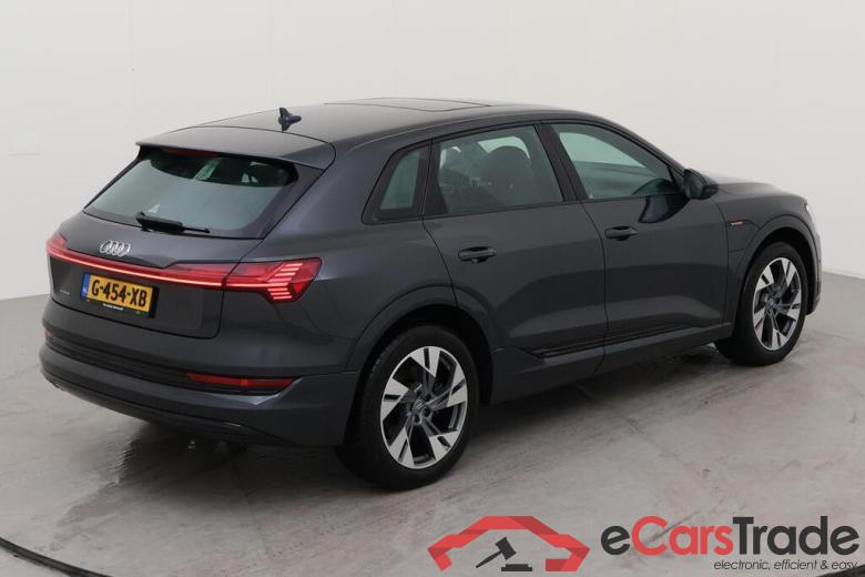 AUDI e-tron  #6