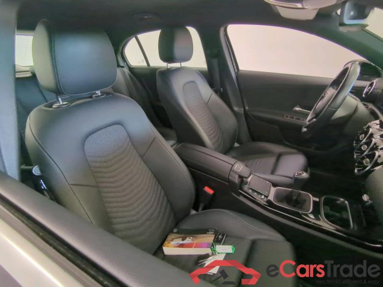 Mercedes A-Class '18 Mercedes-Benz A-Klasse A 160 H6 Business Solution Plus 5d #3