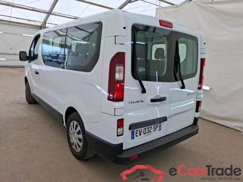 Renault Zen L1 Energy dCi 125 8 places RENAULT Trafic / 2014 / 4P / Combi Zen L1 Energy dCi 125 8 places #2