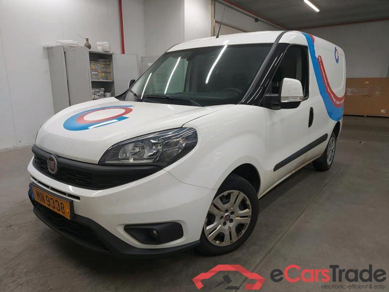 FIAT - FIA DOBLO CARGO B/F 1.6 Multijet 105PK SX SWB With Nav Pro & Climatic & Cruise Control & Rear Camera #1