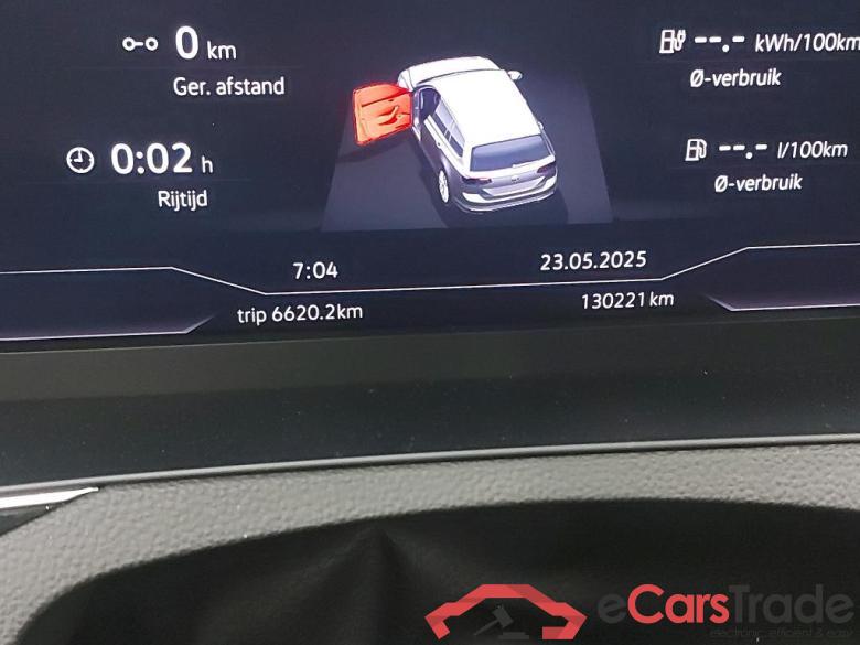 VOLKSWAGEN - VW  PASSAT VARIANT TSI GTE 218PK DSG6 Business Pack Nav Discover Pro & Matrix LED & Design & Comfort With Nappa Seats & Easy Open & Electric Foldable Towing Hook  * HYBRID * #5