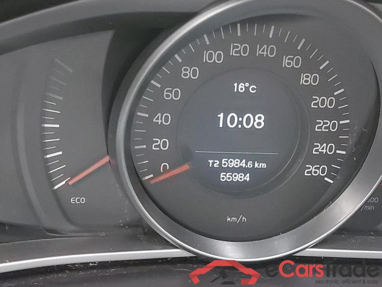 VOLVO - VOL V40 D2 120PK Black Edition #5