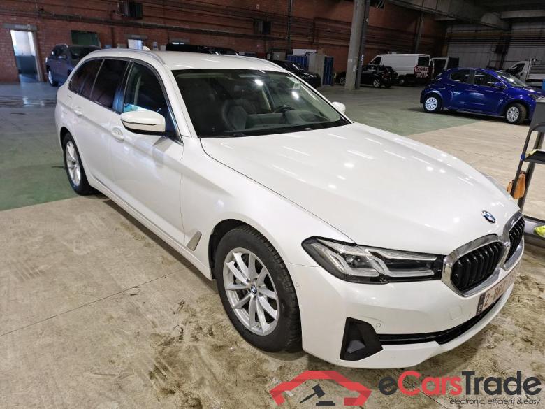 BMW 5 SERIES TOURING 3.0 530D XDRIVE AUTO TOURING #2