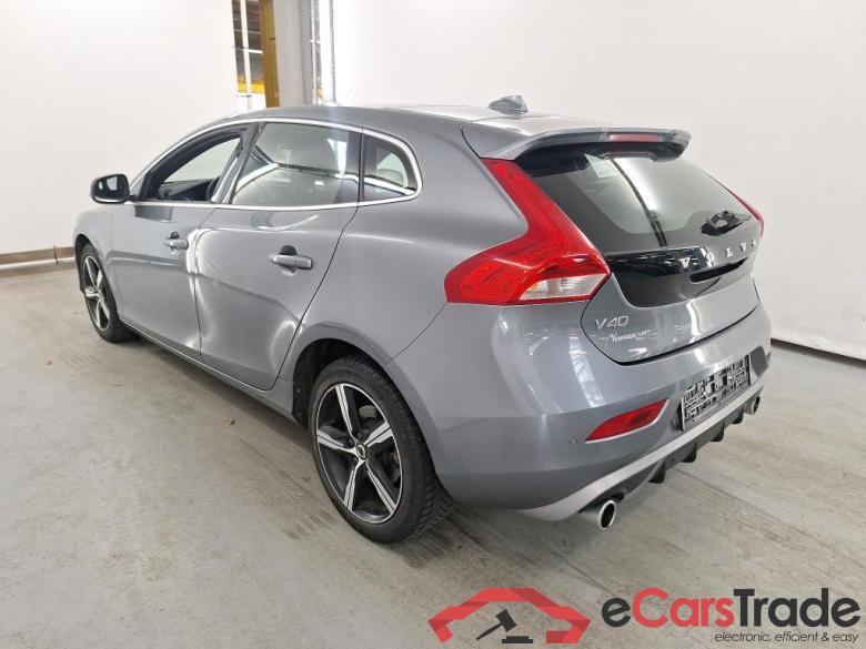VOLVO V40 DIESEL - 2016 2.0 D3 R-Design STOCK #3