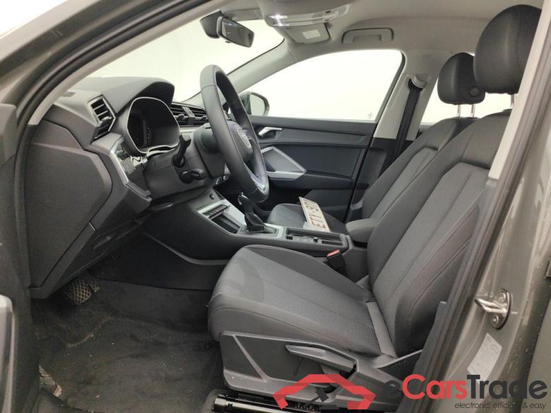 Audi Q3 35 TFSI S tronic Bus. Ed. Attraction 5d #6