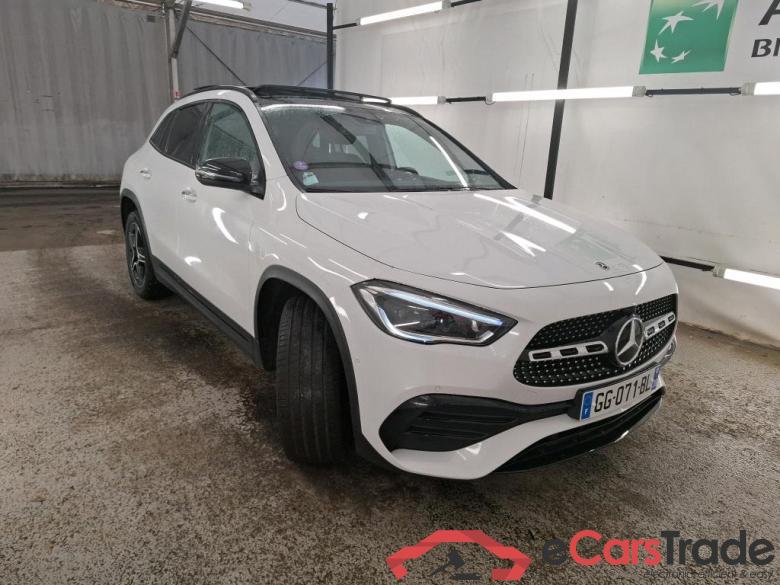 Mercedes 1.3 GLA 250 e AMG LINE DCT MERCEDES-BENZ GLA / 2020 / 5P / SUV 1.3 GLA 250 e AMG LINE DCT #4