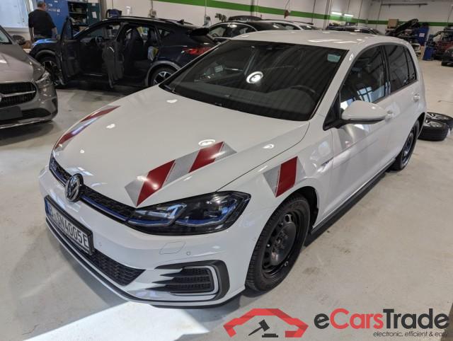 Volkswagen Golf 5d Golf VII Lim. GTE Start-Stopp 1.4 TSI 150KW AT6 E6d #1