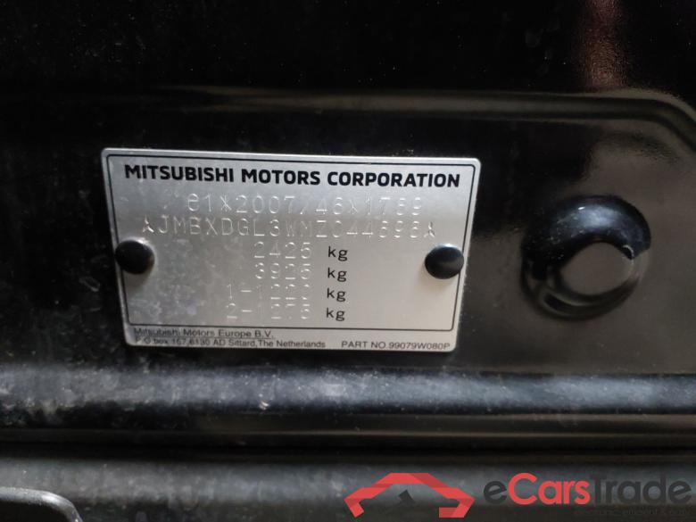 MITSUBISHI Eclipse Kaiteki 2.4 PHEV 180CV Cross #5