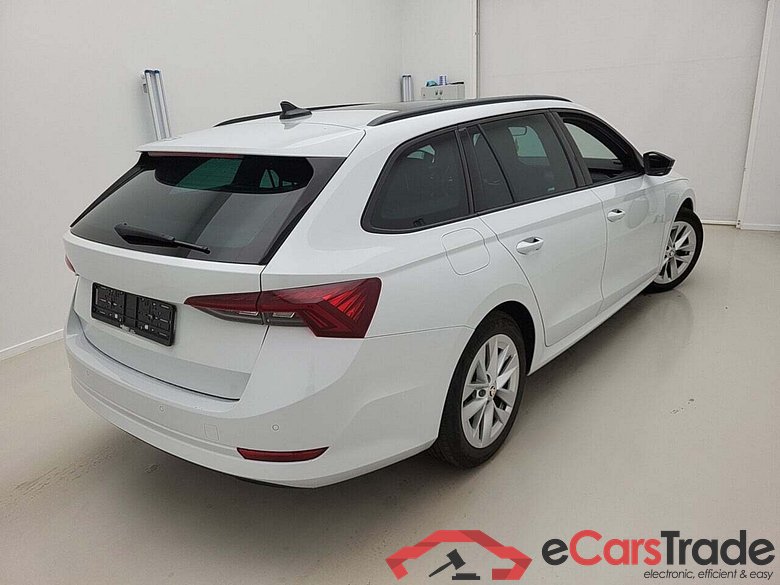 SKODA OCTAVIA KOMBI 2.0 TDI CLEVER DSG #2