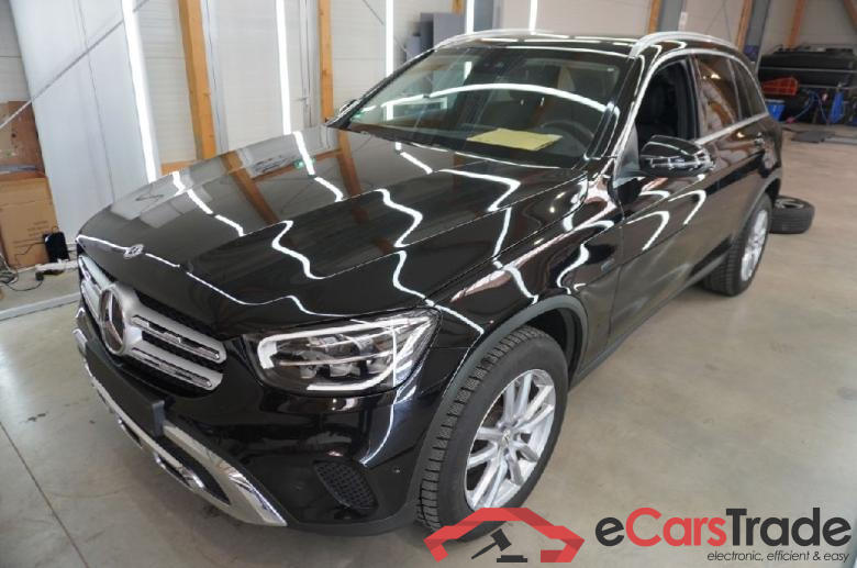 Mercedes GLC ´15 GLC -Klasse GLC 300 e 4Matic (253.953) 2.0 235KW AT9 E6d