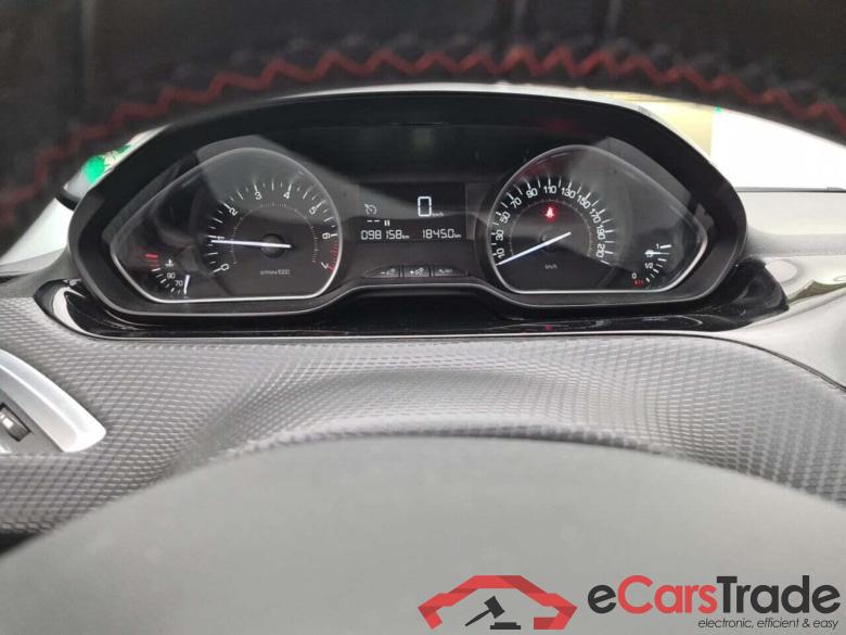 PEUGEOT 208 1.2 PureTech GT-line #5